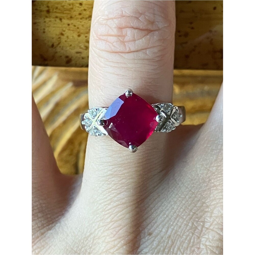 Mahaleo Ruby Sterling Silver Ring Size 7